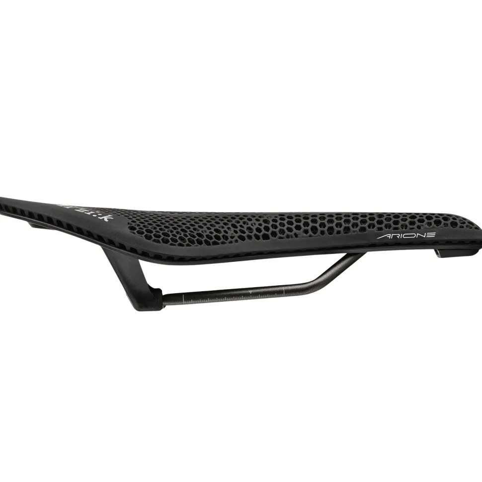 Arione Adaptive R3 Saddle