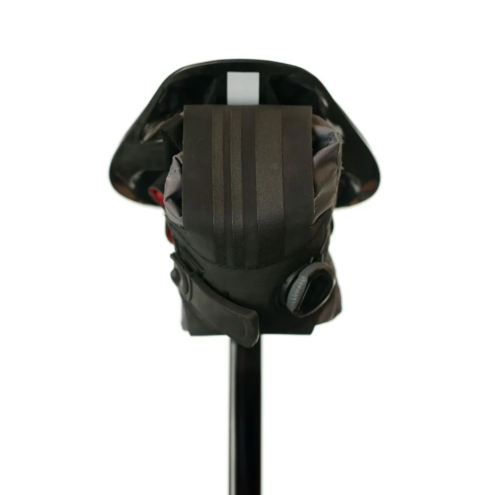 Asymmetrico Seat Roll