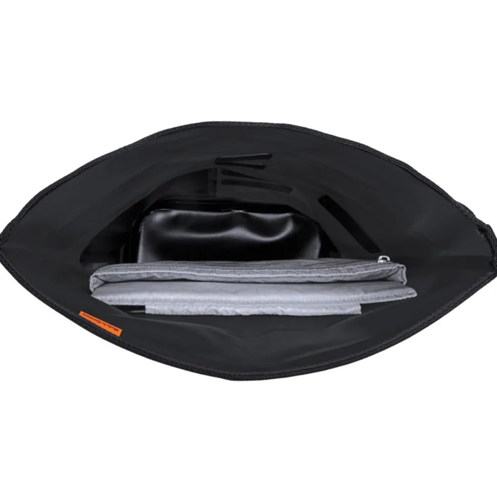 Commuter Backpack 21L