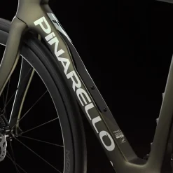 F5 105 Di2 Road Bike 2026