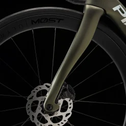 F5 105 Di2 Road Bike 2026