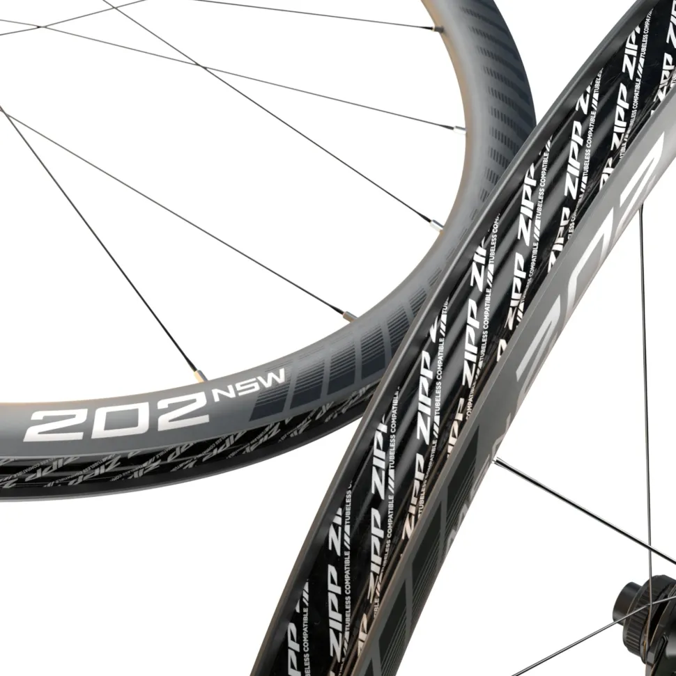 202 NSW Carbon Tubeless Wheelset