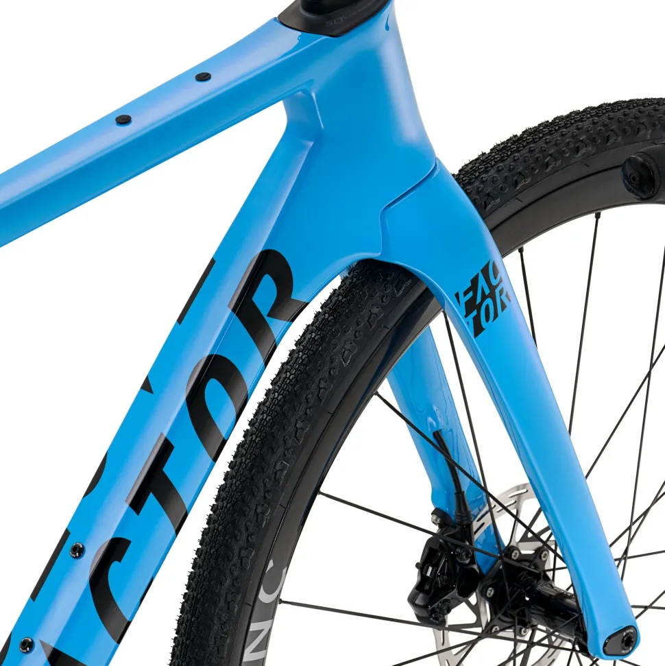 OSTRO Gravel Red AXS Gravel Bike