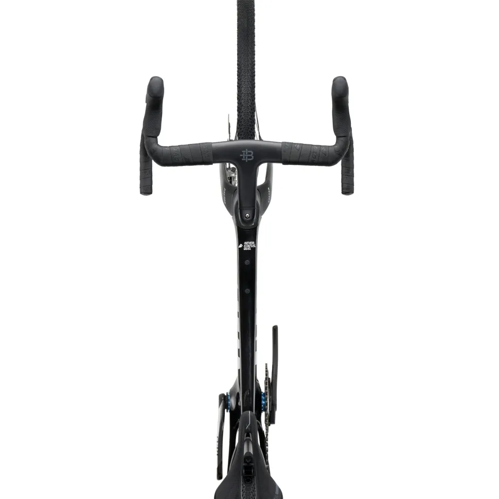 OSTRO Gravel Red AXS Gravel Bike