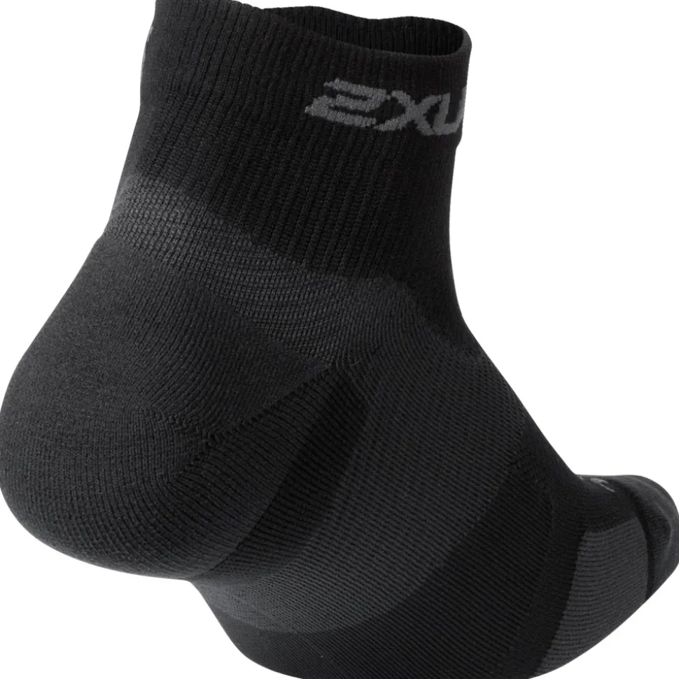 VECTR Light Cushion 1/4 Crew Socks
