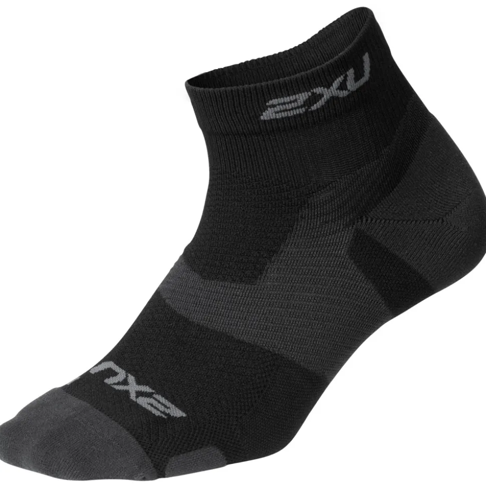 VECTR Light Cushion 1/4 Crew Socks